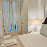Com Banheiro Privativo Na Baixa * Lisboa
