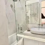 Com Banheiro Privativo Na Baixa Ubytování v soukromí Lisboa