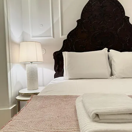 Quarto em Acomodações Particulares Com Banheiro Privativo Na Baixa